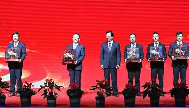 脚踏实地 再创佳绩  ——爱游戏ayx在线登录入口股份如东工厂喜获第三届金牛奖“新锐奖”